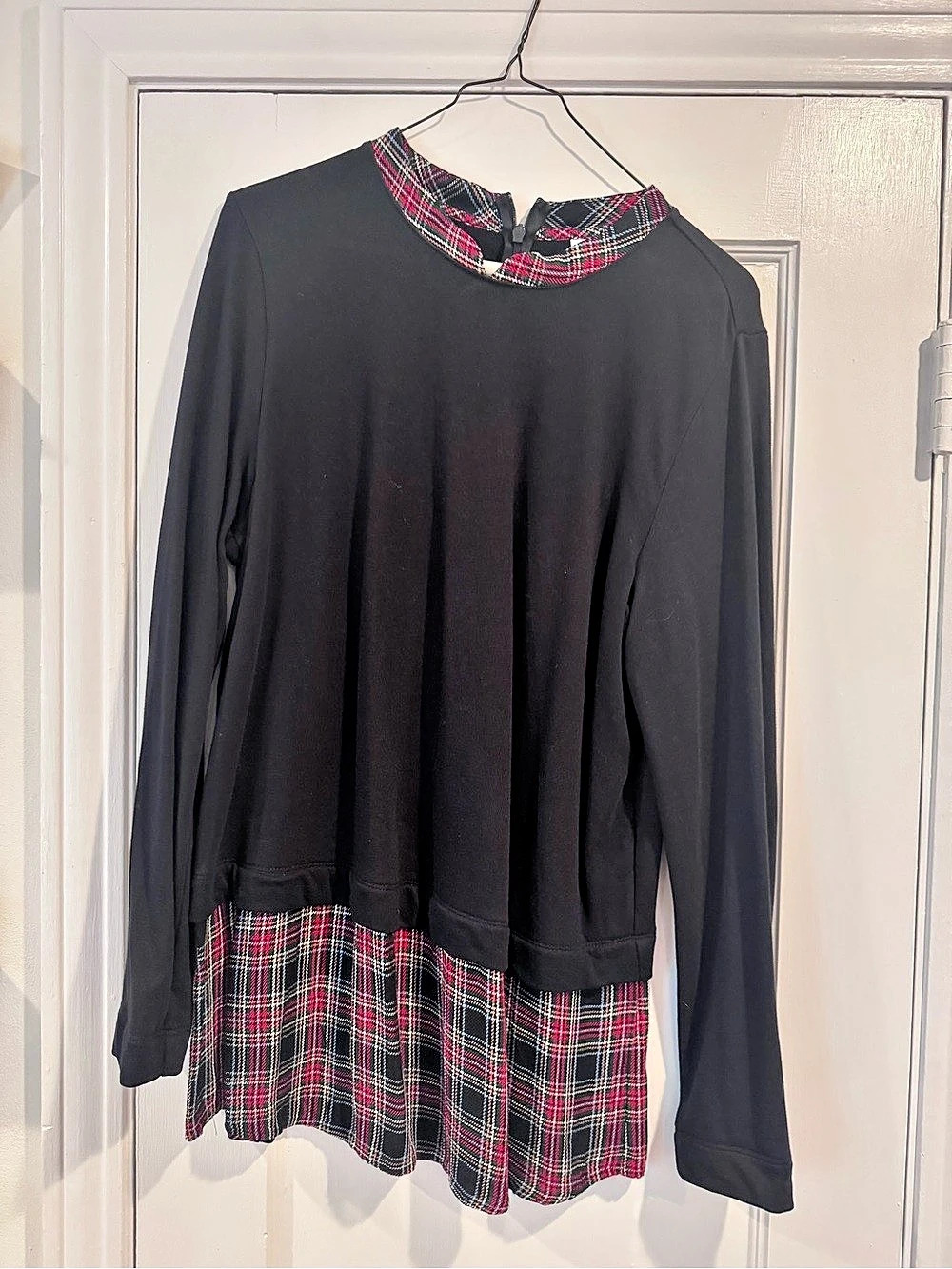 J Jill Plaid Trim Shirt in Black & Red Size Medium Like New